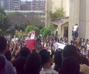   مصر اليوم - إخلاء سبيل نشطاء المنصورة المتهمين بإحراق مقرات الحرية والعدالة بكفالة