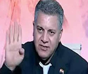   مصر اليوم - ابنة الفخراني: والدي أضرب عن الطعام ونيابة أمن الدولة تحقق معه