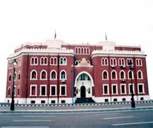   مصر اليوم - النيابة العامة في الإسكندرية تحقق مع المتهمين في قطع كابل الإنترنت