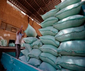   مصر اليوم - ضبط أكثر من 6 أطنان دقيق مدعم قبل تهريبهم في الخصوص