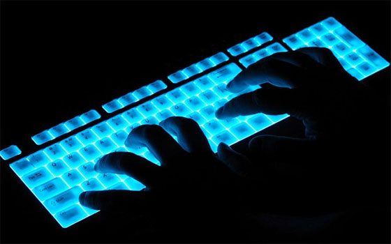   مصر اليوم - نيويورك تايمز تكشف عن سر تباطؤ خدمة الإنترنت في جميع أنحاء العالم