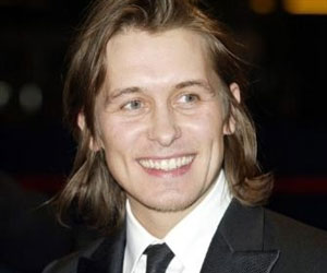   مصر اليوم - مارك أوين يعترف أن وجود زوجته وابنته غيّر حياته