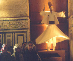 مصر اليوم - الترانيم القبطية تعانق الألحان الصوفية في قبة الغورى الأحد