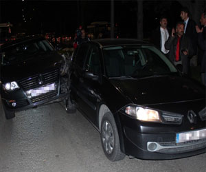   مصر اليوم - موكب رئيس الوزراء التركي يتعرض لحادث سير