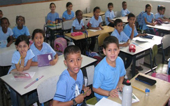  مصر اليوم - الشعبي يطالب بضم مدرسة مغربية لوزارة التعليم الإسبانية