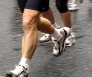   مصر اليوم - فوائد المشي الى الخلف