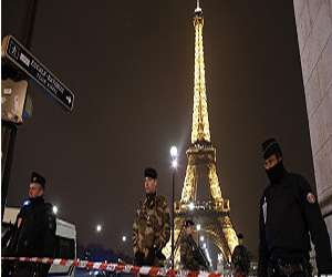   مصر اليوم - اخلاء برج ايفل في باريس اثر انذار بوجود قنبلة