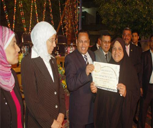   مصر اليوم - تكريم الأمهات المثاليات في المدينة الجامعية للطالبات في سوهاج