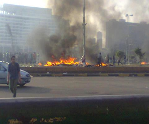   مصر اليوم - الهدوء يسود ميدان التحرير بعد احراق خيام المعتصمين فجرًا