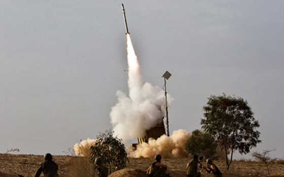 مصر اليوم - قائد عسكري يؤكد أن للمواقع الاستراتيجية الأولوية في الفبة الحديدية