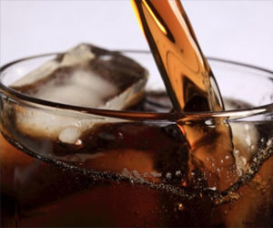   مصر اليوم - 10 أسباب تجعلك تمتنع عن تناول المشروبات الغازية