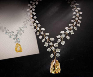   مصر اليوم - قلادة L'Incomparable  تدخل غينيس بـ55 مليون دولار