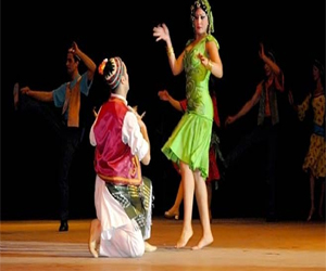   مصر اليوم - الرقص الحديث على مسرح الجمهورية لـ 3 ليال