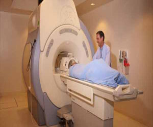   مصر اليوم - الفحص بالرنين المغناطيسي لإصابات العمود الفقري طريقة ممتازة للكشف المبكر