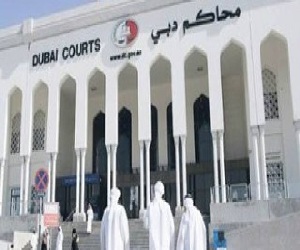   مصر اليوم - طيار في دبي حجز موظفة بشقته