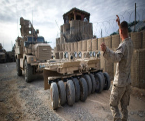   مصر اليوم - غارة للناتو تقتل شرطيين ومدنيين افغان