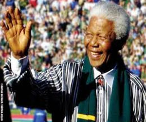   مصر اليوم - مانديلا يخرج من المستشفى بعد تحسّن حالته الصحية