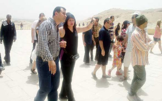   مصر اليوم - رئيس غرفة السياحة في الأقصر يؤكد الترحيب بأي زائر أيًّا كانت جنسيته