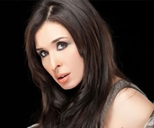 مصر اليوم - دينا لـ مصر اليوم: لم أعتزل ومستاءة من كذبة نيسان