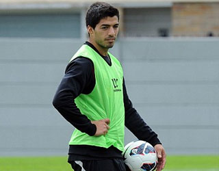 مصر اليوم - رودغرز يعتبر سواريز الأفضل في إنكلترا