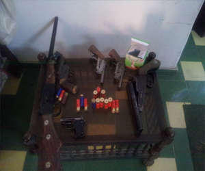   مصر اليوم - العثور على أسلحة خرطوش داخل سيارة مبلغ بسرقتها شرق الإسكندرية