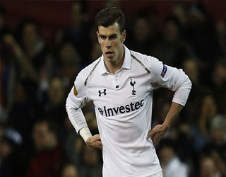 مصر اليوم - جينولا يحذر توتنهام من التفريط في بال