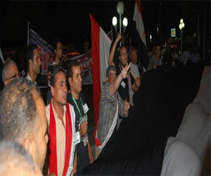   مصر اليوم - تظاهرة في الأقصر تنديدًا بأحداث كاتدرائية العباسية