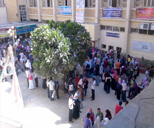   مصر اليوم - طلاب سياحة الإسكندرية يتظاهرون لرسوبهم في الامتحانات