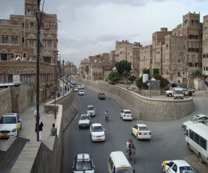   مصر اليوم - ناشطون ينددون بخطف الأجانب في اليمن