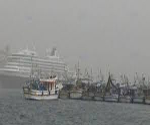   مصر اليوم - البدء في إنقاذ لنش الصيد الغارق أمام سواحل بورسعيد