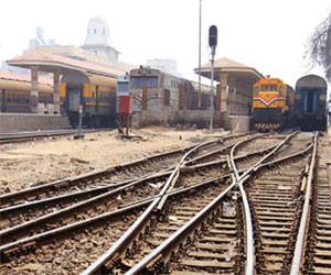   مصر اليوم - عودة حركة قطارات السويس بعد إنهاء إضراب السائقين