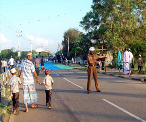   مصر اليوم - السفير الأميركي يدعو حكومة سريلانكا لحماية المسلمين
