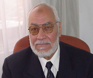   مصر اليوم - بلاغ ضد عاكف بتهمة سب رجال القضاء