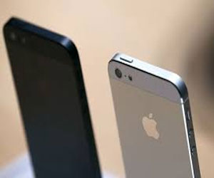 مصر اليوم - آبل ستطلق آيفون 5 إس بـ 3 ألوان مختلفة