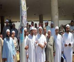   مصر اليوم - اعتصام أئمة أوقاف جنوب سيناء أمام مقر الوزارة