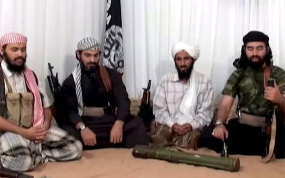 مصر اليوم - القاعدة في اليمن تنفي مقتل الشهري من خلال تسجيل صوتي له