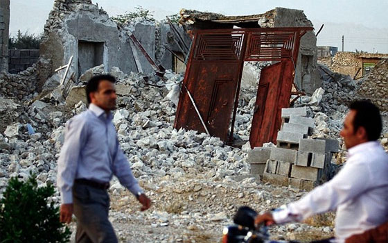   مصر اليوم - 37  قتيلًا و850 مصابًا حصيلة زلزال ضرب منطقة قرب محطة إيران النووية