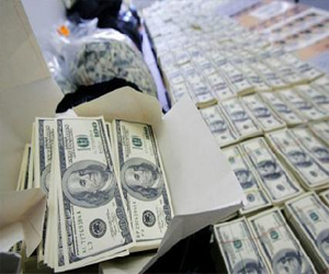   مصر اليوم - مرسي: نتابع رد الأموال المهربة ولن يضيع الحق فيها بالتقادم