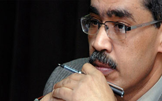   مصر اليوم - الصحافيين يؤكد على قانونية ومشروعية مطالبه