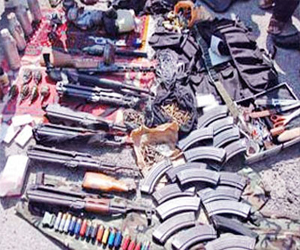   مصر اليوم - الأمن العام ينجح في ضبط 320 سلاحًا و24 سيارة مسروقة