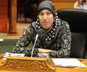 مصر اليوم - أزار غزلان: الإعلاميات المحجبات ممنوعات من الظهور على الشاشات