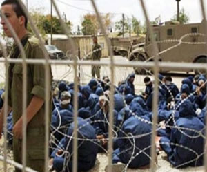   مصر اليوم - نحشون تكسر يد فلسطيني أنزل العلم الإسرائيلي من فوق السجن