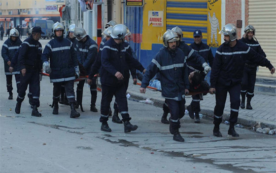 مصر اليوم - قتيل و4 جرحى في اشتباكات عنيفة بين الأمن التونسي وسلفيين في سوسة