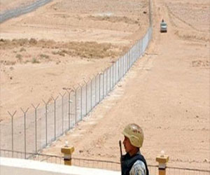   مصر اليوم - السعودية تقيم جدارًا أمنيًا على حدودها مع اليمن