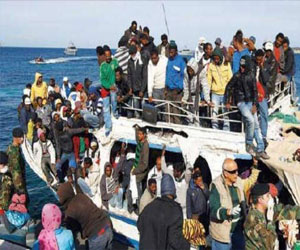   مصر اليوم - خفر السواحل الإيطالية تنقذ 650 متسللًا خلال أيام