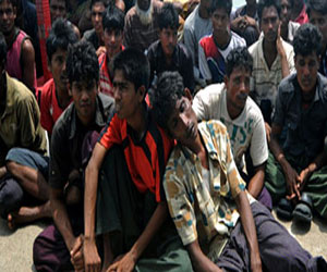   مصر اليوم - وقفة احتجاجية أمام سفارة بورما اعتراضًا على إبادة مسلمي الروهينجا