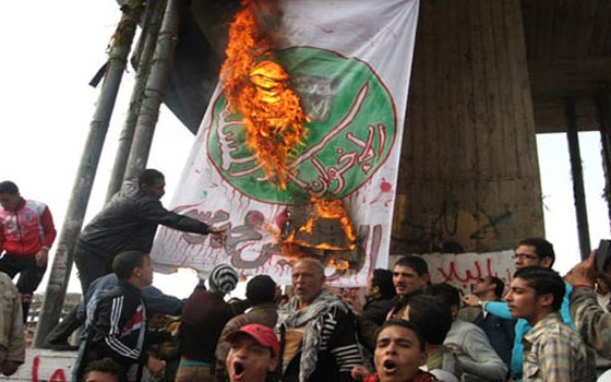 مصر اليوم - إخوان الإسكندرية يؤكدون إصابة 18 من الجماعة أثناء منعهم لـالبلطجية