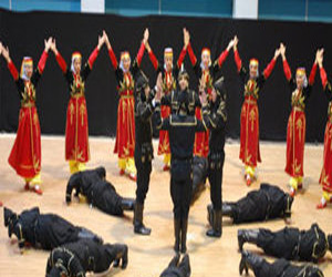   مصر اليوم - فرق الثقافة الجماهيرية تشارك في مهرجان الطبول التراثية الدولى