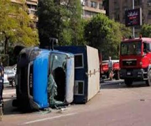   مصر اليوم - إصابة 7 مجندين في المنصورة إثر انقلاب سيارة شرطة