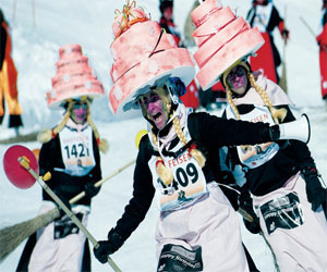   مصر اليوم - تزلج الساحرات في سويسرا